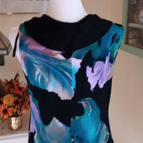Enfocus Studio Dark Floral Shift Dress - Picture 6 of 11
